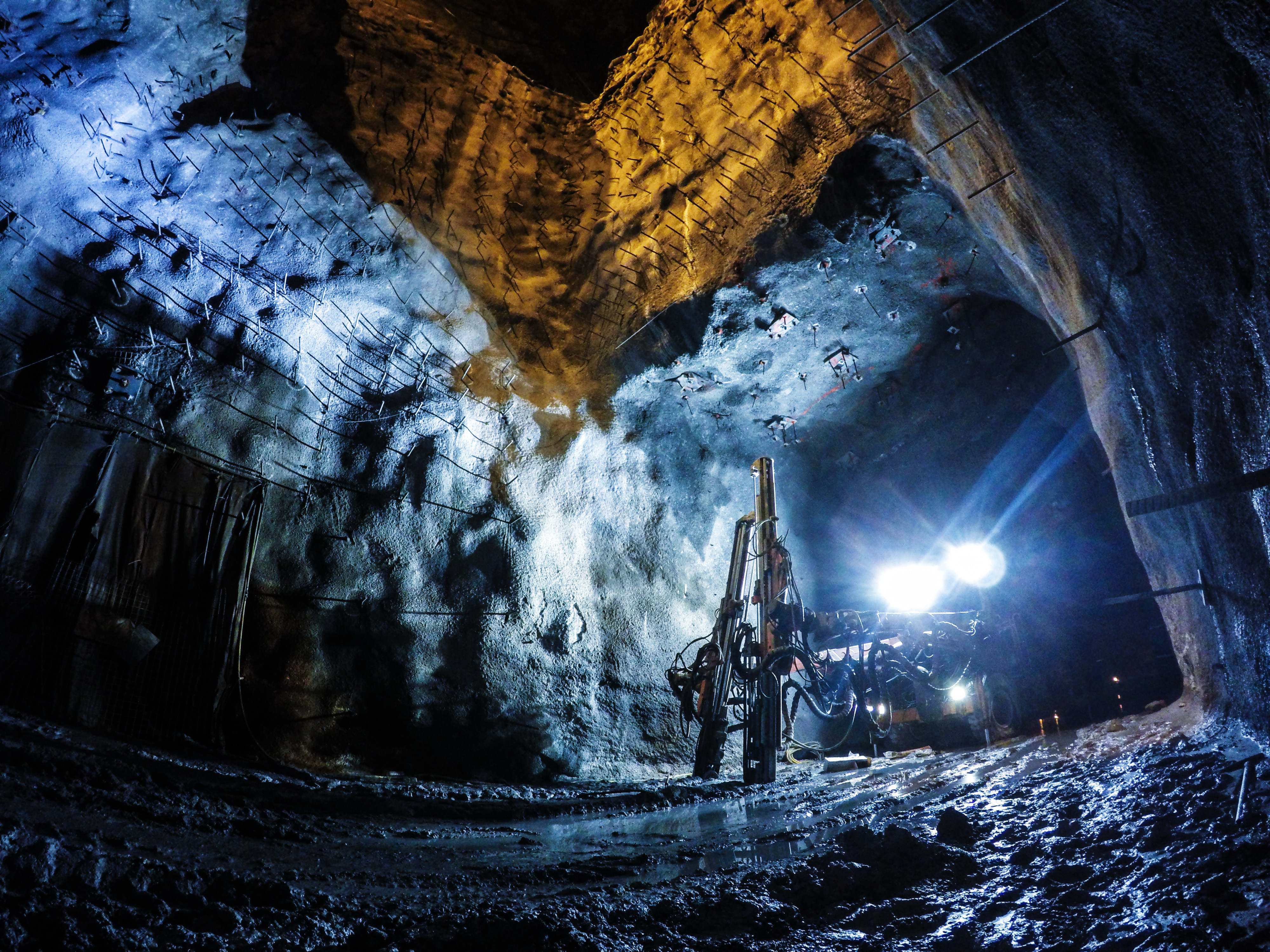 mining-tunnel